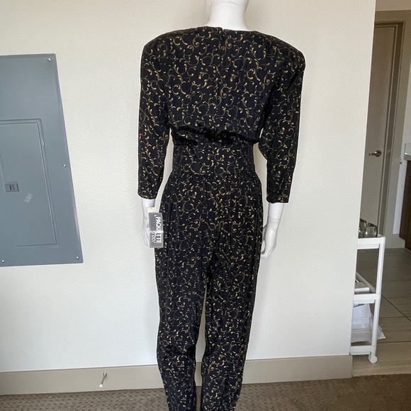 NWT Vintage 80’s Black Gold Vine Print Long Sleeve Jumpsuit by Paquette Too! - Picture 7 of 11